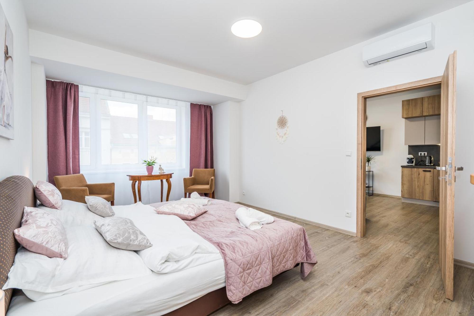 Apartamento Perla Hradce 202 Hradec Králové Exterior foto